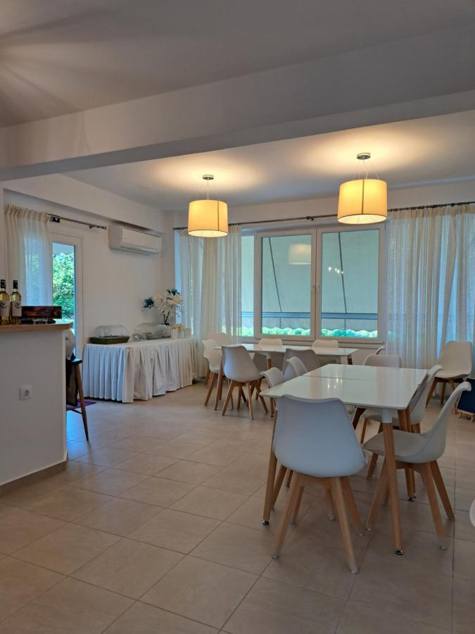 Athineon Hotel Nidrí Kültér fotó