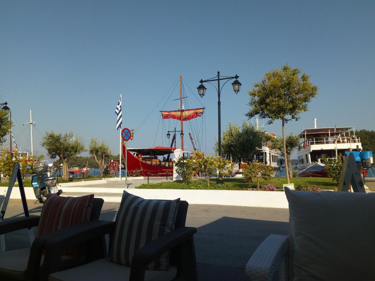 Athineon Hotel Nidrí Kültér fotó