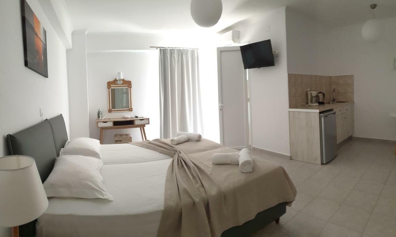 Athineon Hotel Nidrí Kültér fotó
